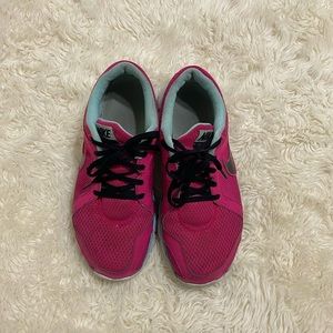 Nike Women’s Running Shoes Size 8.5